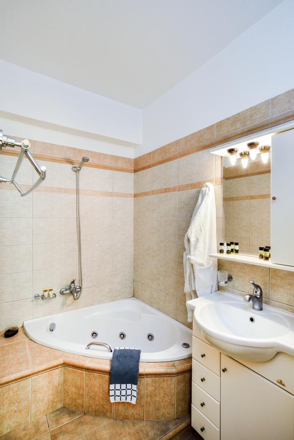 Elia Selinou Apartment Chania  ภายนอก รูปภาพ